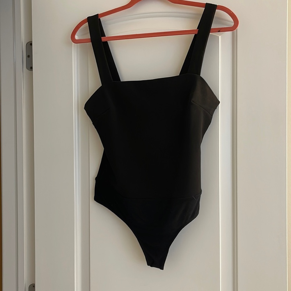 Lulu‘s black thong bodysuit